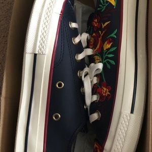 Ladies Converse shoes